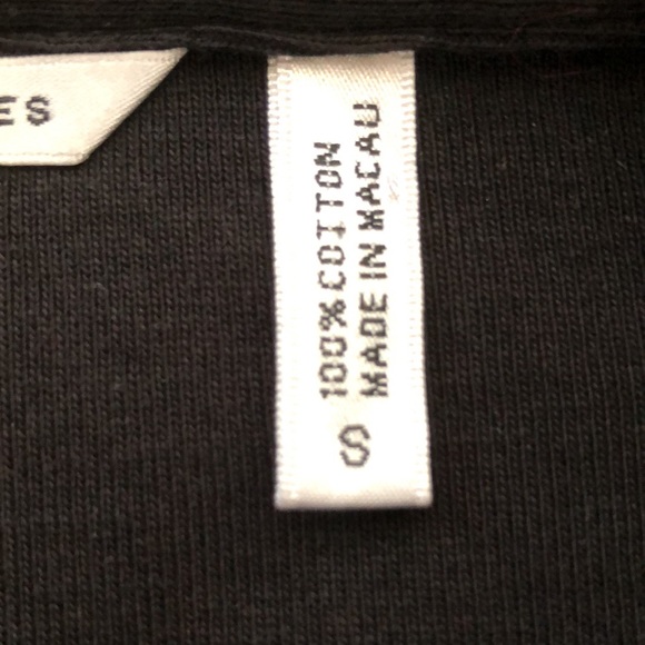 Soft black cotton snap “button” down floral embroidery, snap pockets - Picture 8 of 10